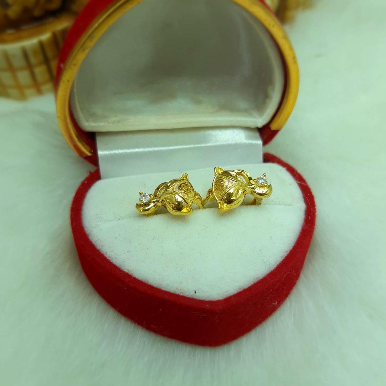 Khuyên tai vàng tây mặt hồ ly