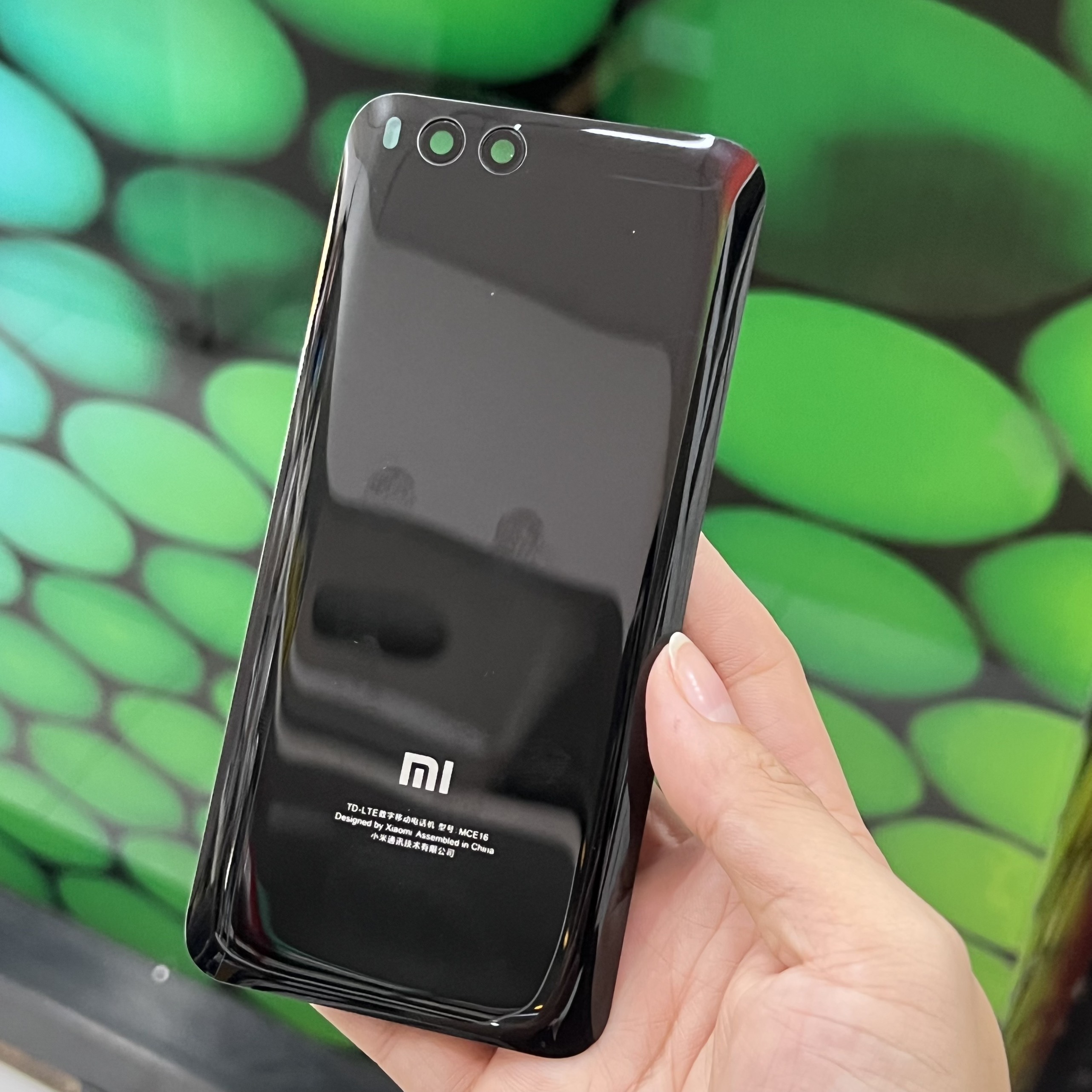 Nắp lưng Xiaomi 6 / Mi 6 (kèm kính camera)
