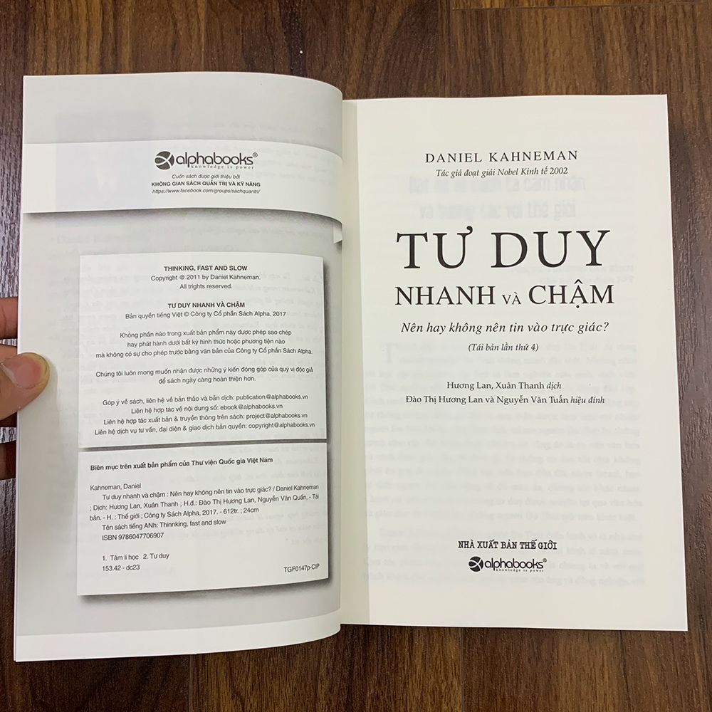 Sách Tư Duy Nhanh Và Chậm (Tái Bản 2021) + Tặng Bookmark