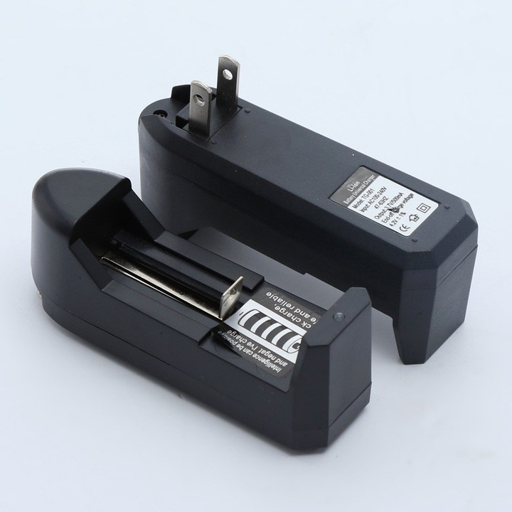 Sạc pin 18650 - khay đơn