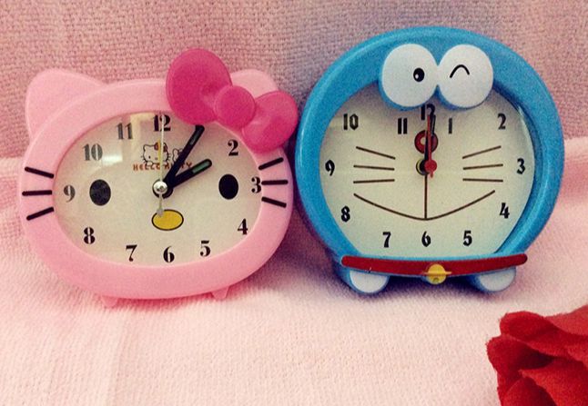Đồng Hồ Báo Thức Kiểu Để Bàn Hình Doremon và Mèo Kity | Lazada.vn