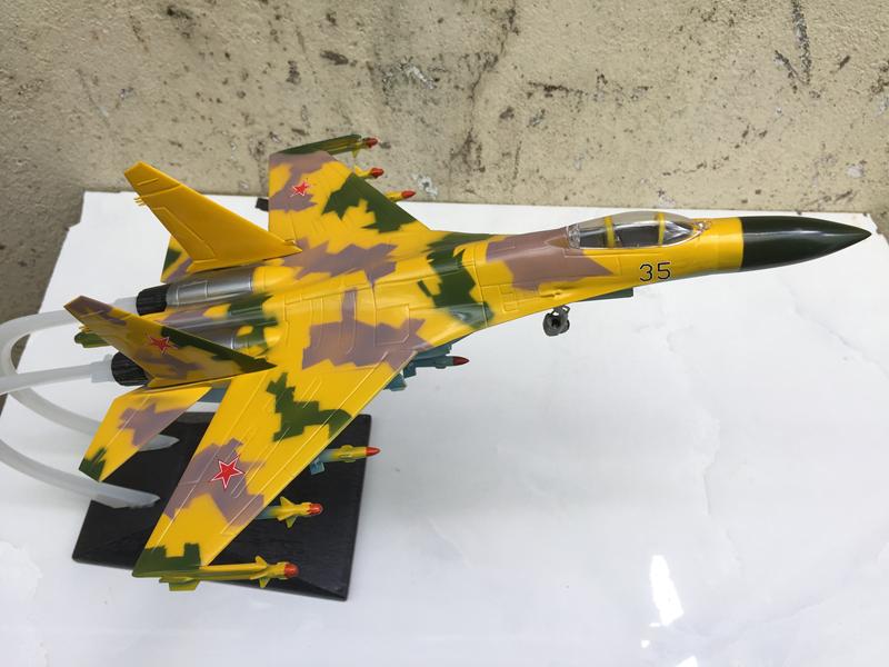 [HCM]Mô hình Máy báy SU-35. 1:72-ABS