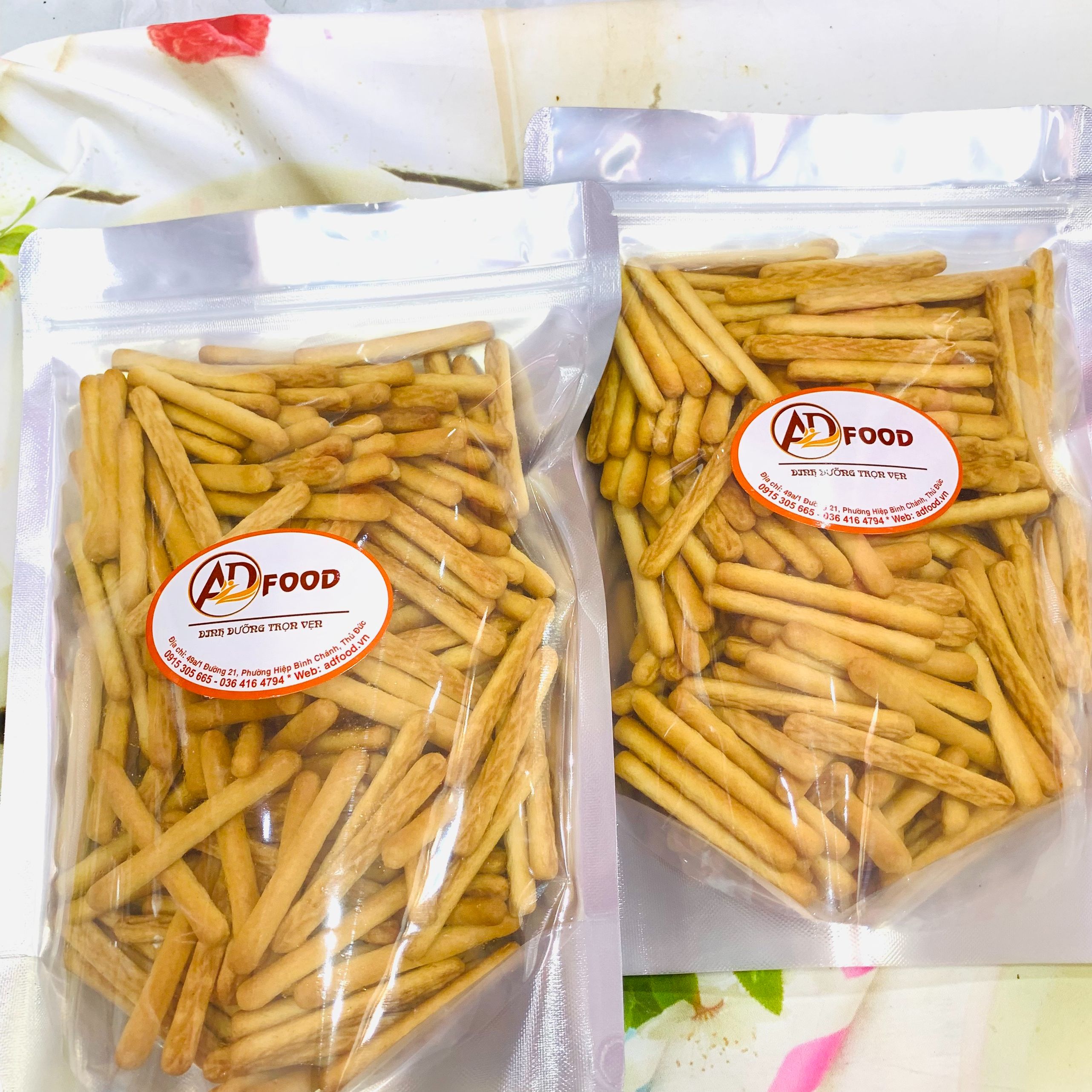 1kg banh quy đũa bơ sữa