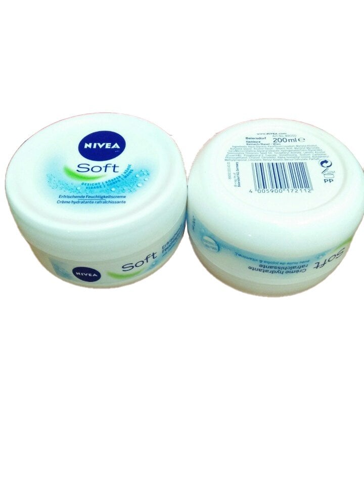 Kem Dưỡng Ẩm Nivea Soft 200ml