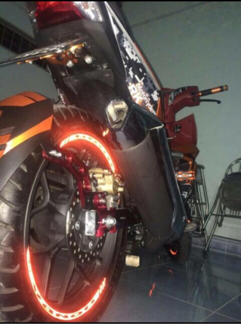 Dán MÂM XE HONDA PHẢN QUANG VIỀN - dochoixemay