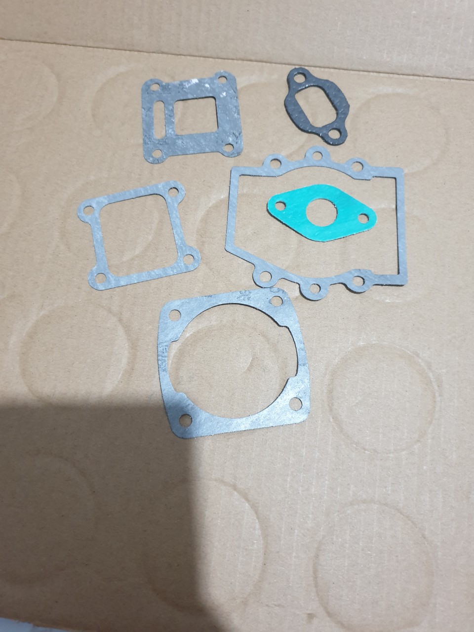 ( 2 BỘ) BỘ ZOĂNG ( RON) MÁY CẮT CỎ 2 THÌ 411