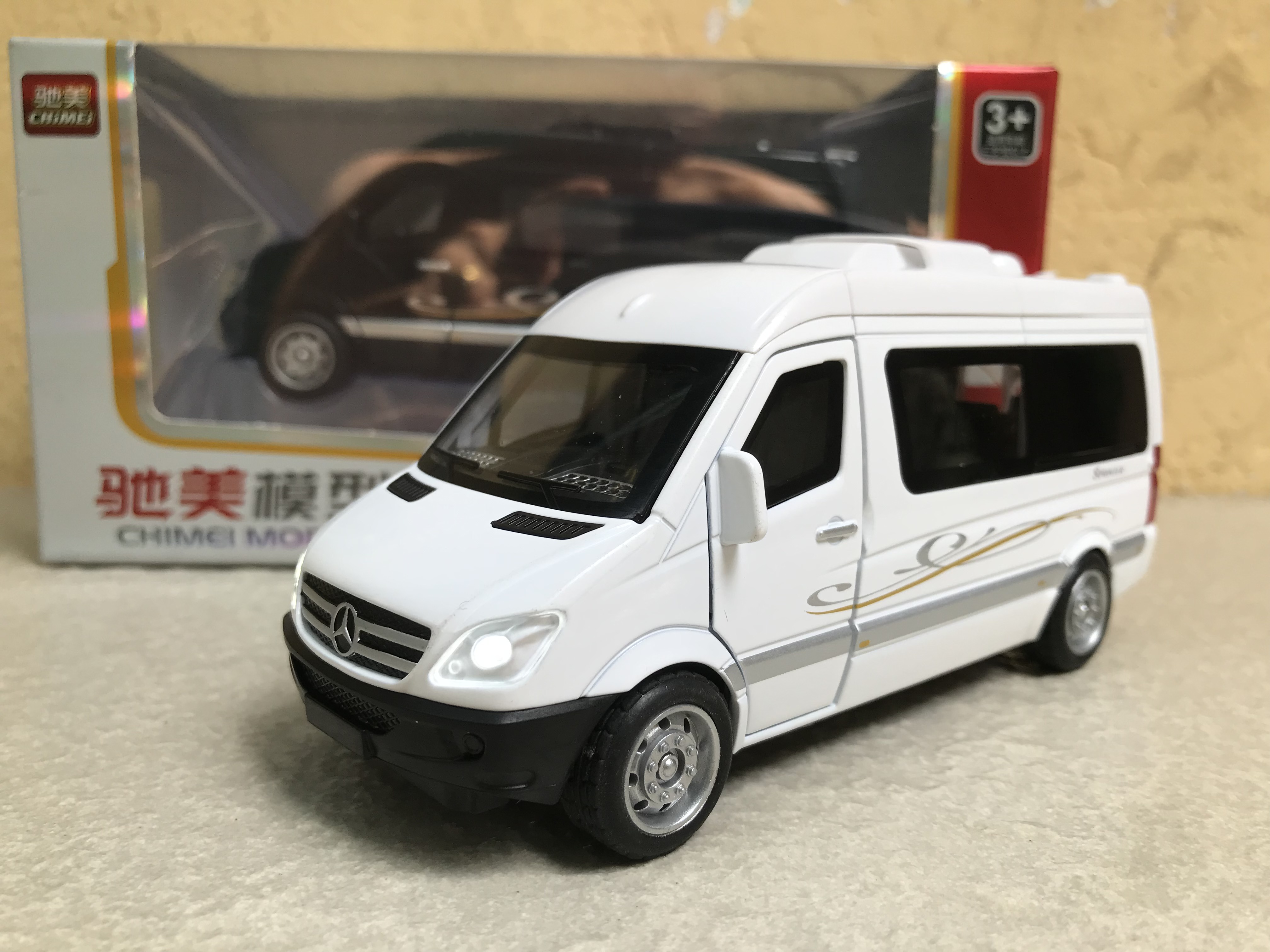 Mô hình xe mercedes -benz sprinter 16 chổ - 1:32