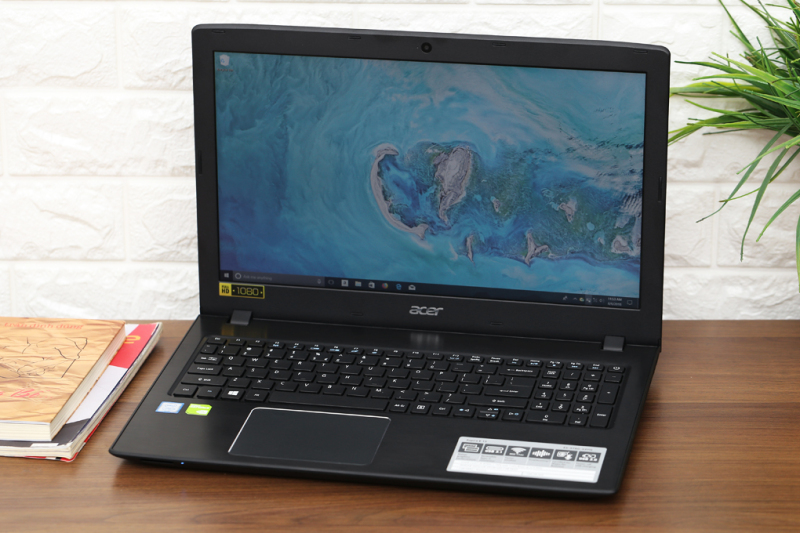 Acer Aspire E5 576G 52YQ - i5 8250U 4 nhân 8 luồng, SSD 128GB + HDD 1TB, Màn 15.6 FullHD, VGA Nvidia Geforce MX130M, Có phím số phụ.