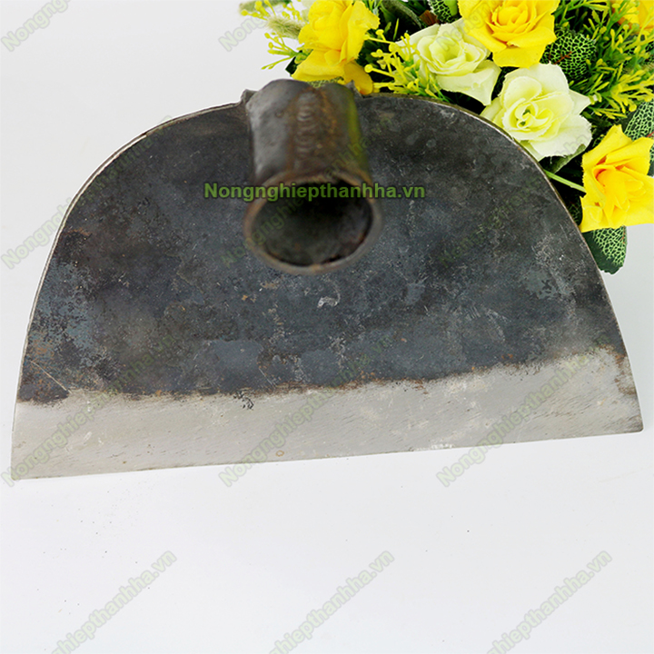 Cuốc xới gốc làm cỏ loại vừa - D103