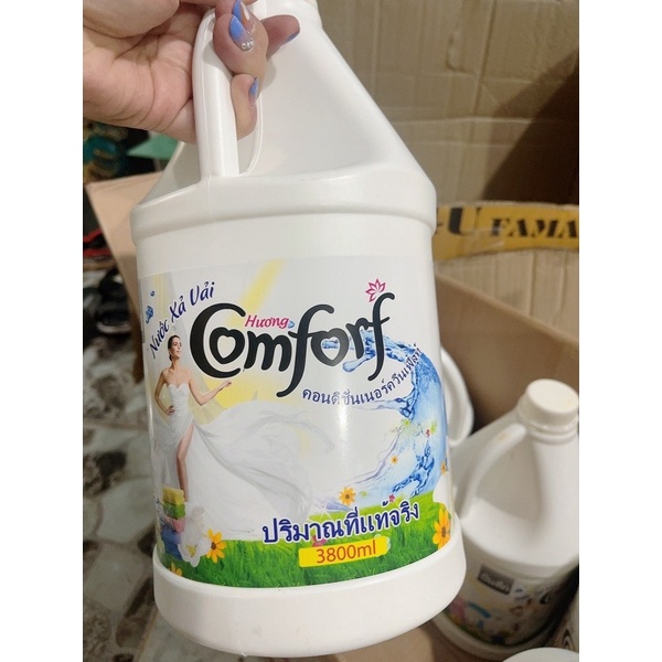 Nước xả vải comfort can 3.8l