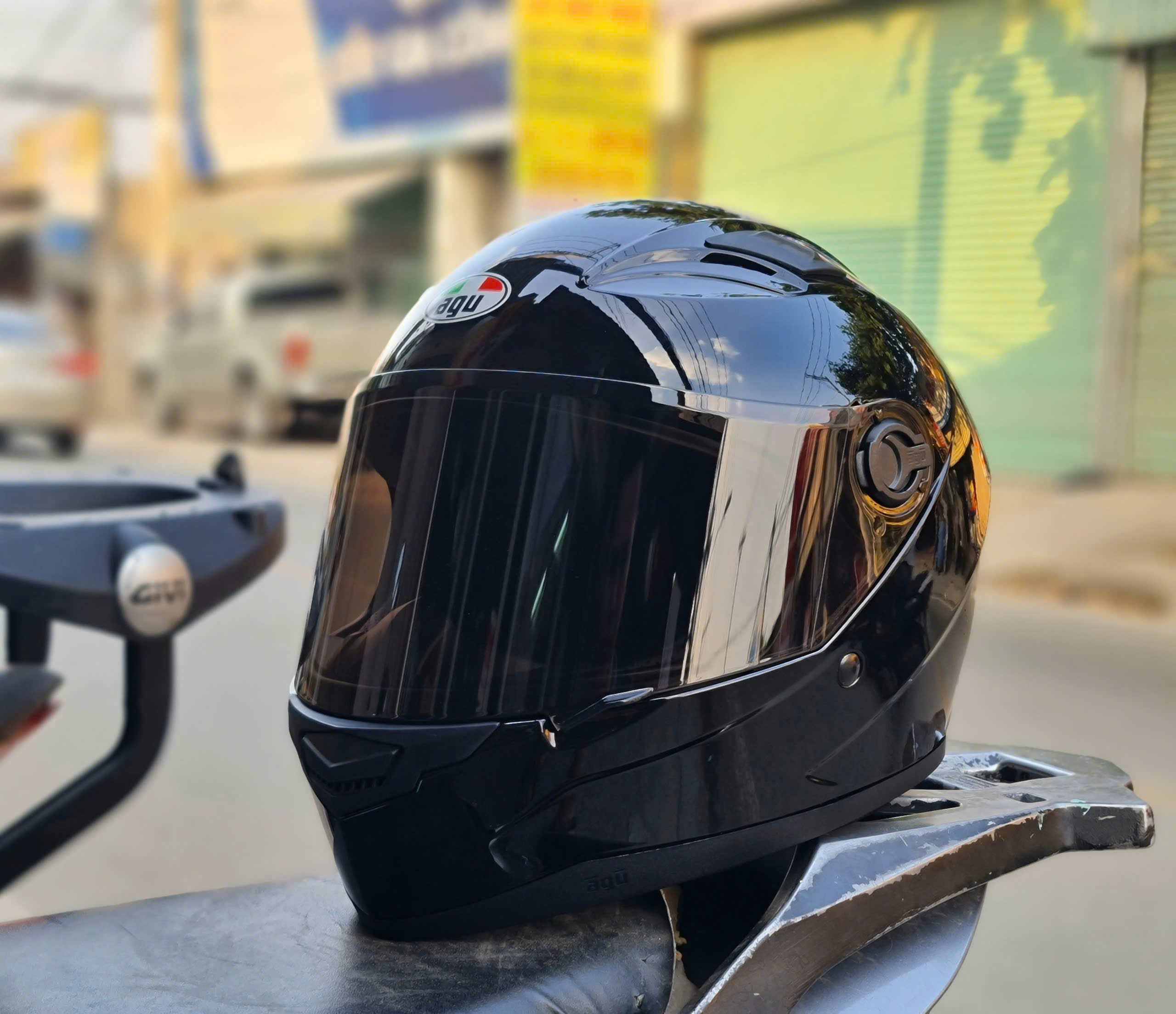 Mũ bảo hiểm Fullface AGU đủ mẫu tặng kèm túi rút hàng chính hãng BẢO HÀNH 12 tháng