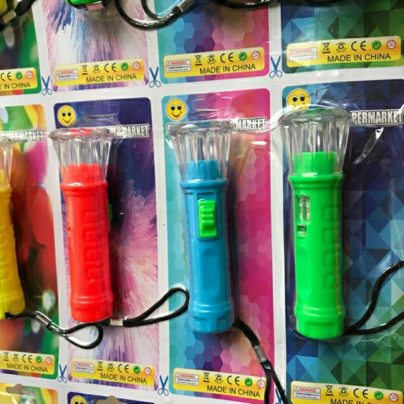 Vỉ 18 Chiếc Đèn Pin To Sẵn Pin ( Sỉ Đồ Trẻ Em)