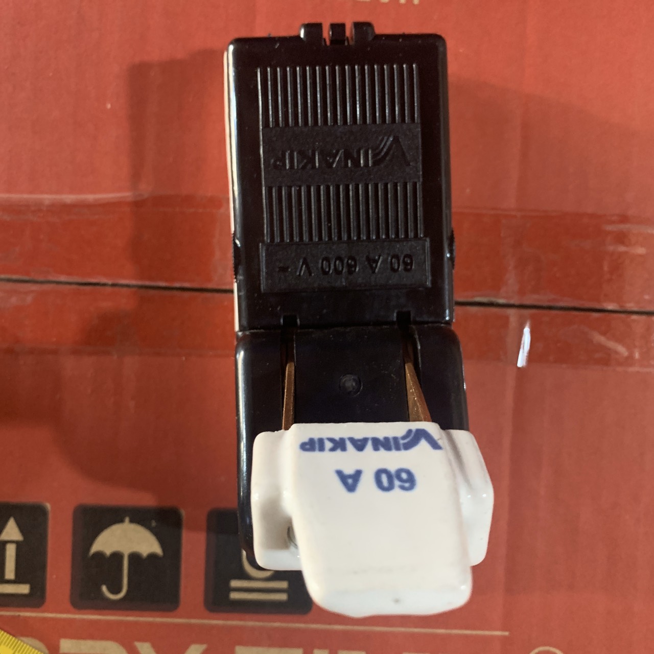 Cầu dao Vinakip 60A 600V