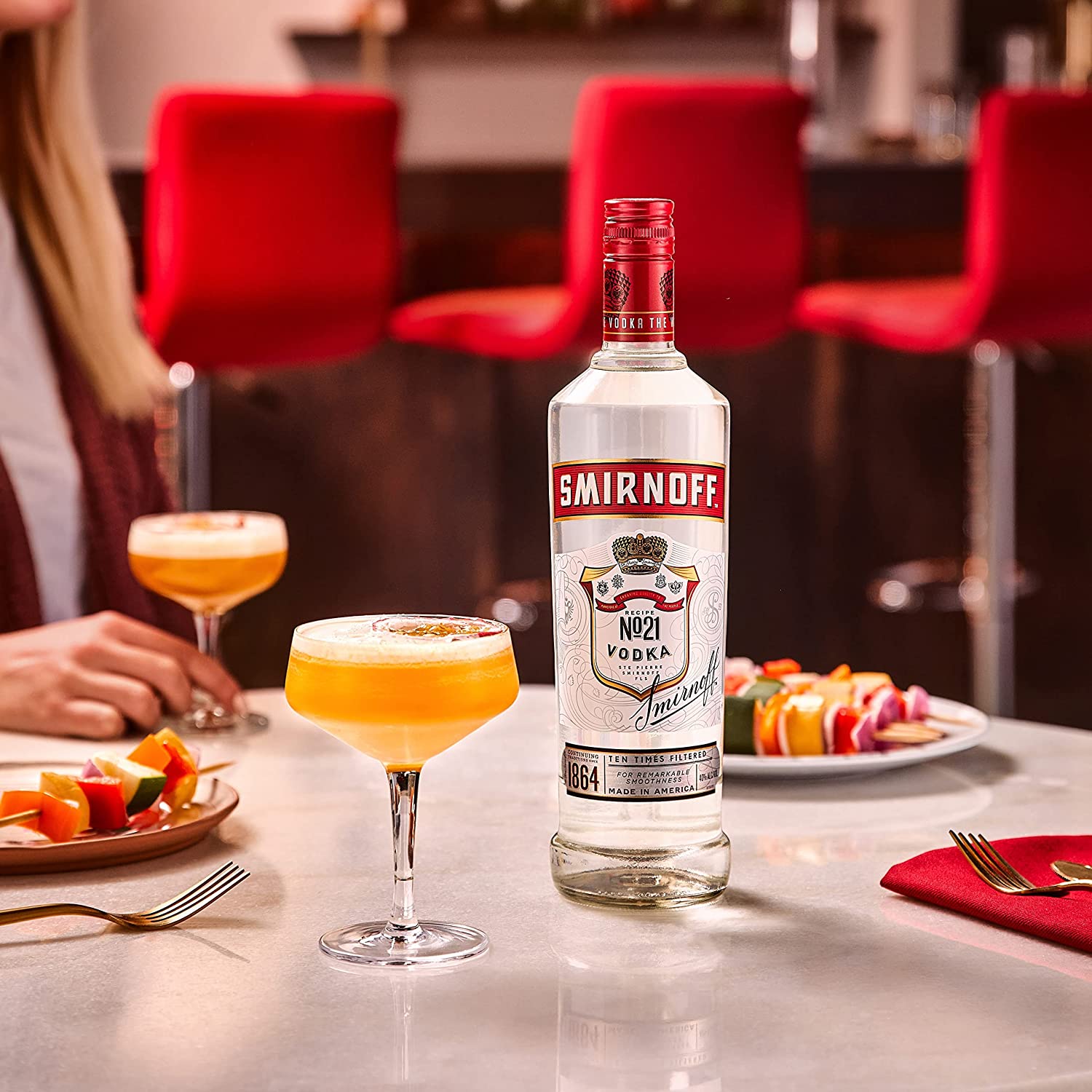 [Có sẵn] [Rẻ vô địch] [Siêu Sale] [Giá hủy diệt] [Ảnh thật] [Chính hãng] Smirnoff Vodka Red 700ml