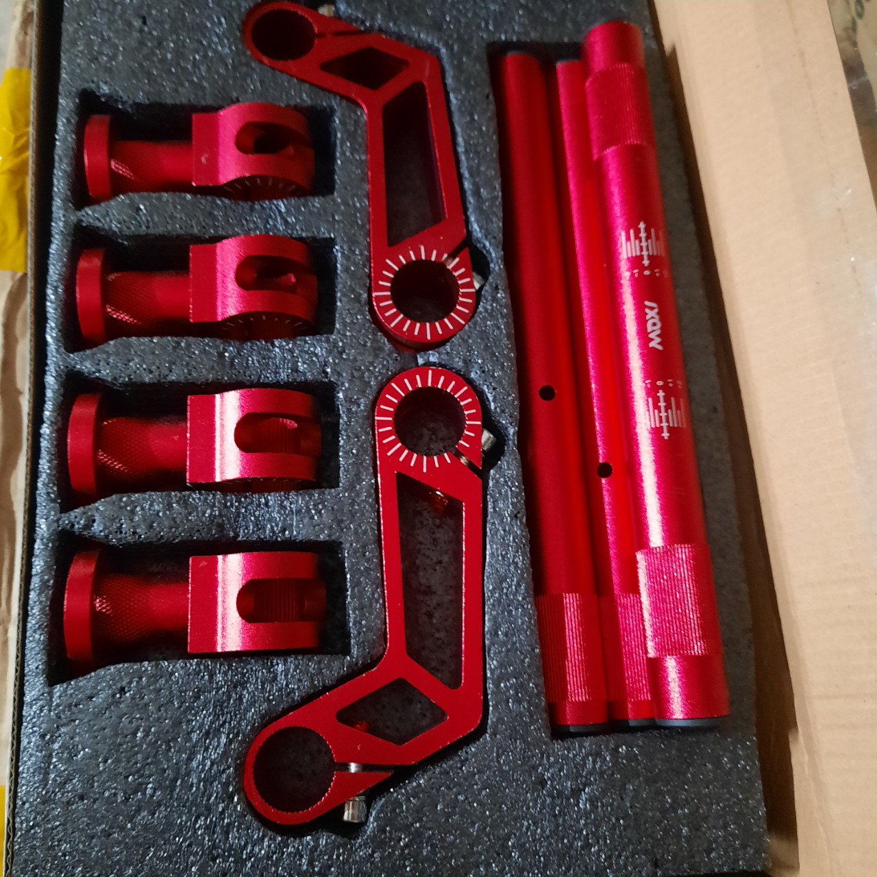 V2 MÀU ĐỎ Ghi đông 5 khúc gắn xe điện