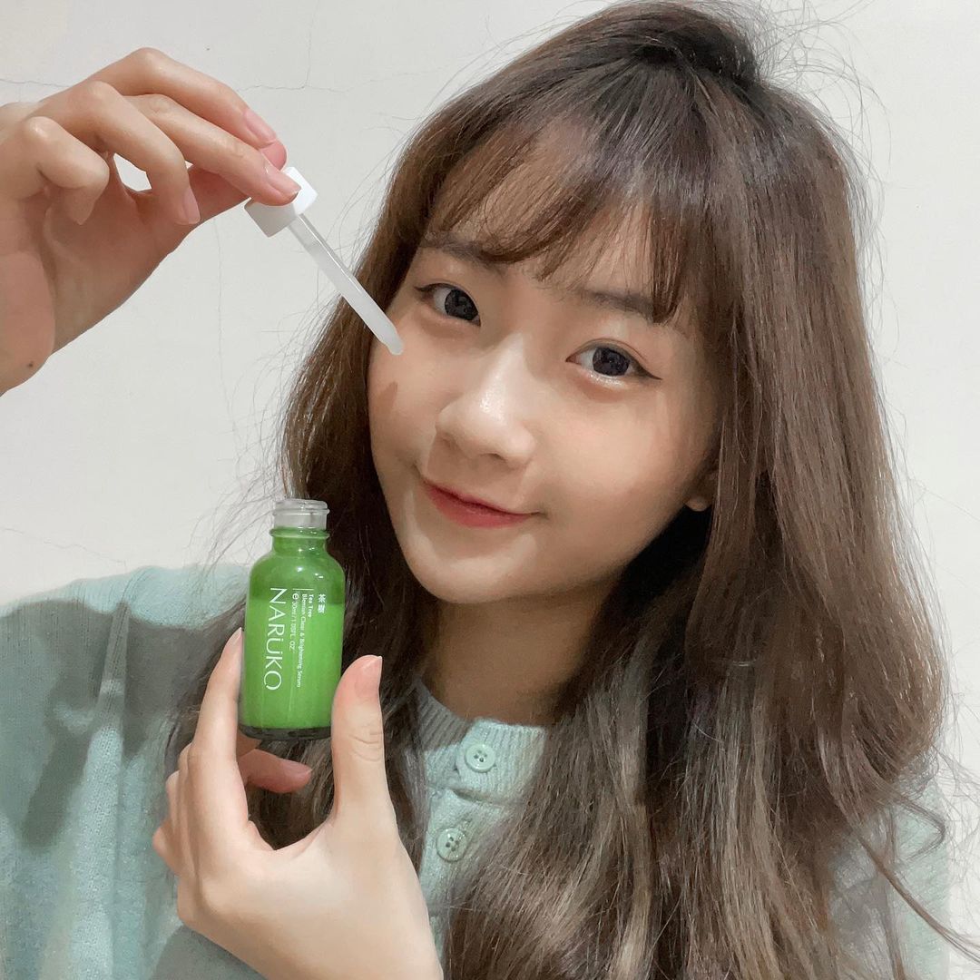 Naruko serum cấp ẩm trà tràm 30 ml – Naruko Tea Tree Shine Control and Blemish Clear Serum 30 ml
