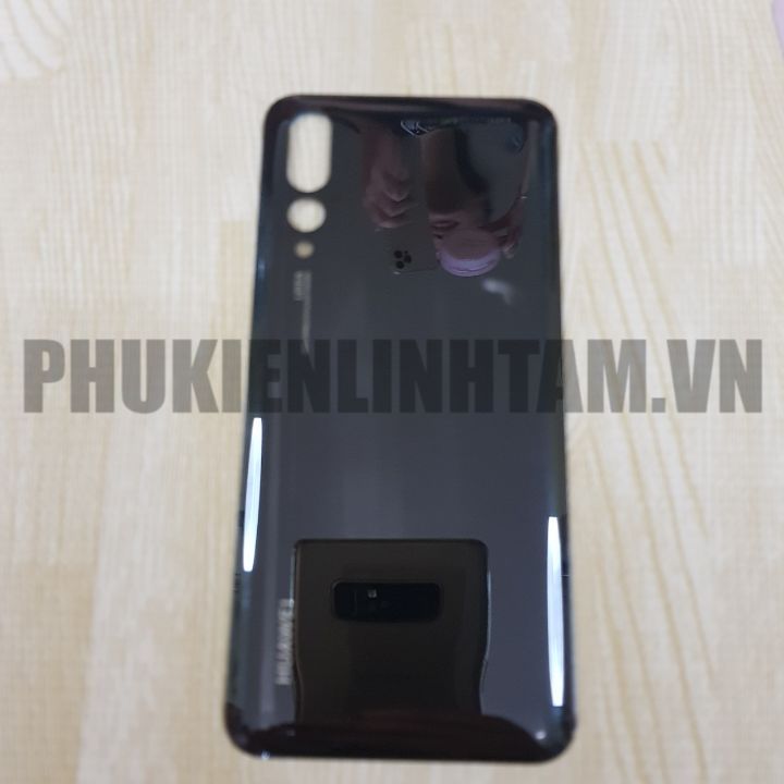 NĂP LƯNG HUAWEI P20 PRO