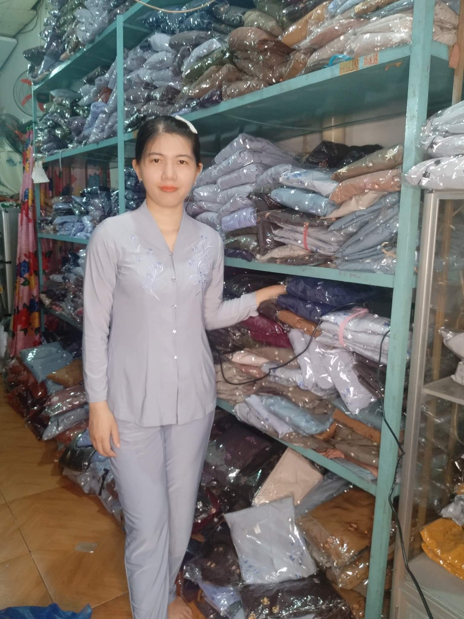 Đồ lam đi chùa, đồ phật tử nữ mẫu Thun Bà lai