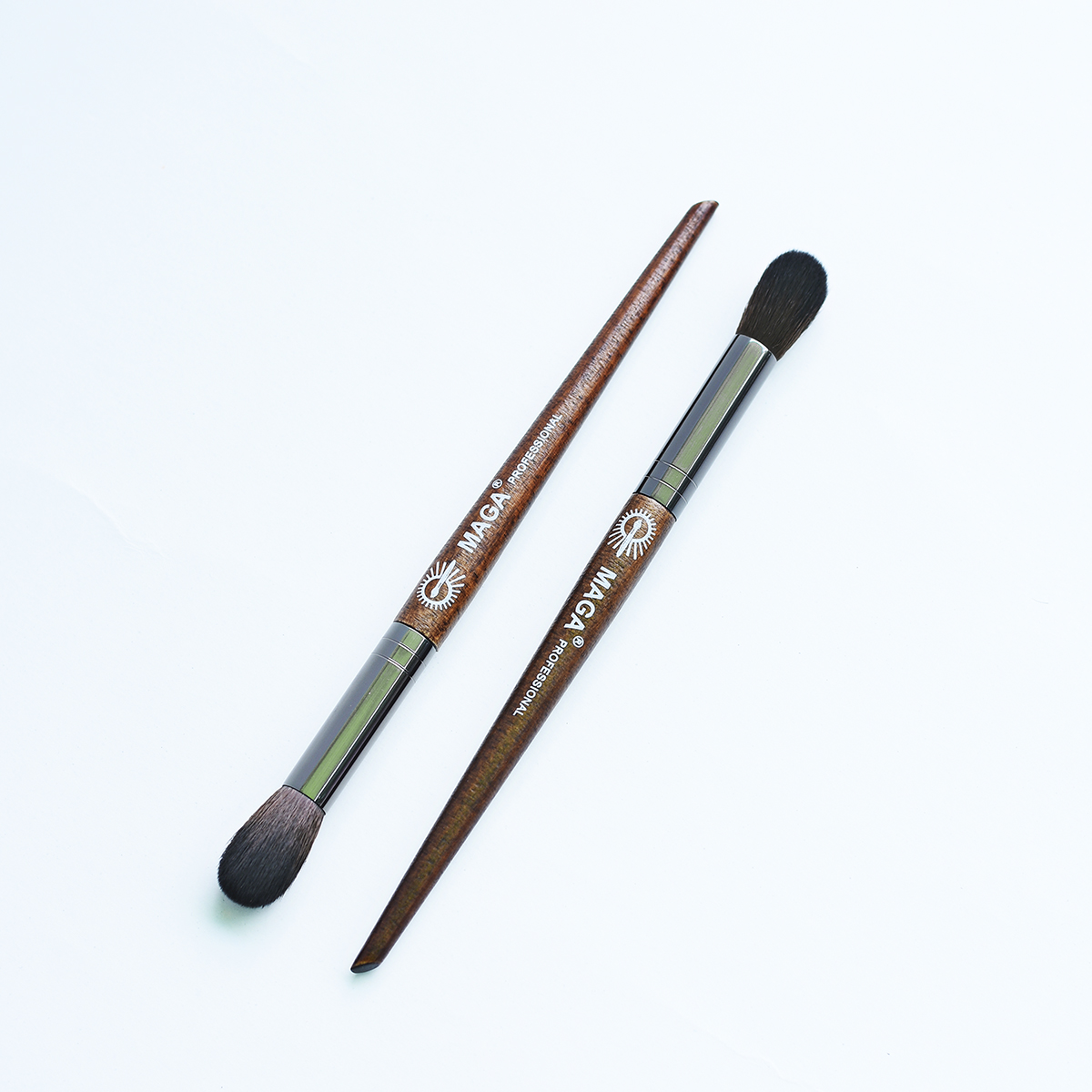 [HCM]Cọ Highlight Nhỏ MAGA Brush 24