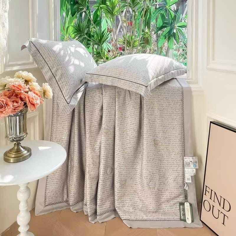 High-Quality 3-Layer Quilted Tencel Silk Summer Blanket