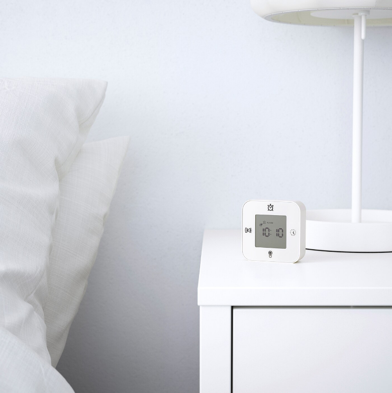 Đồng hồ để bàn 4in1 KLOCKIS IKEA màu trắng