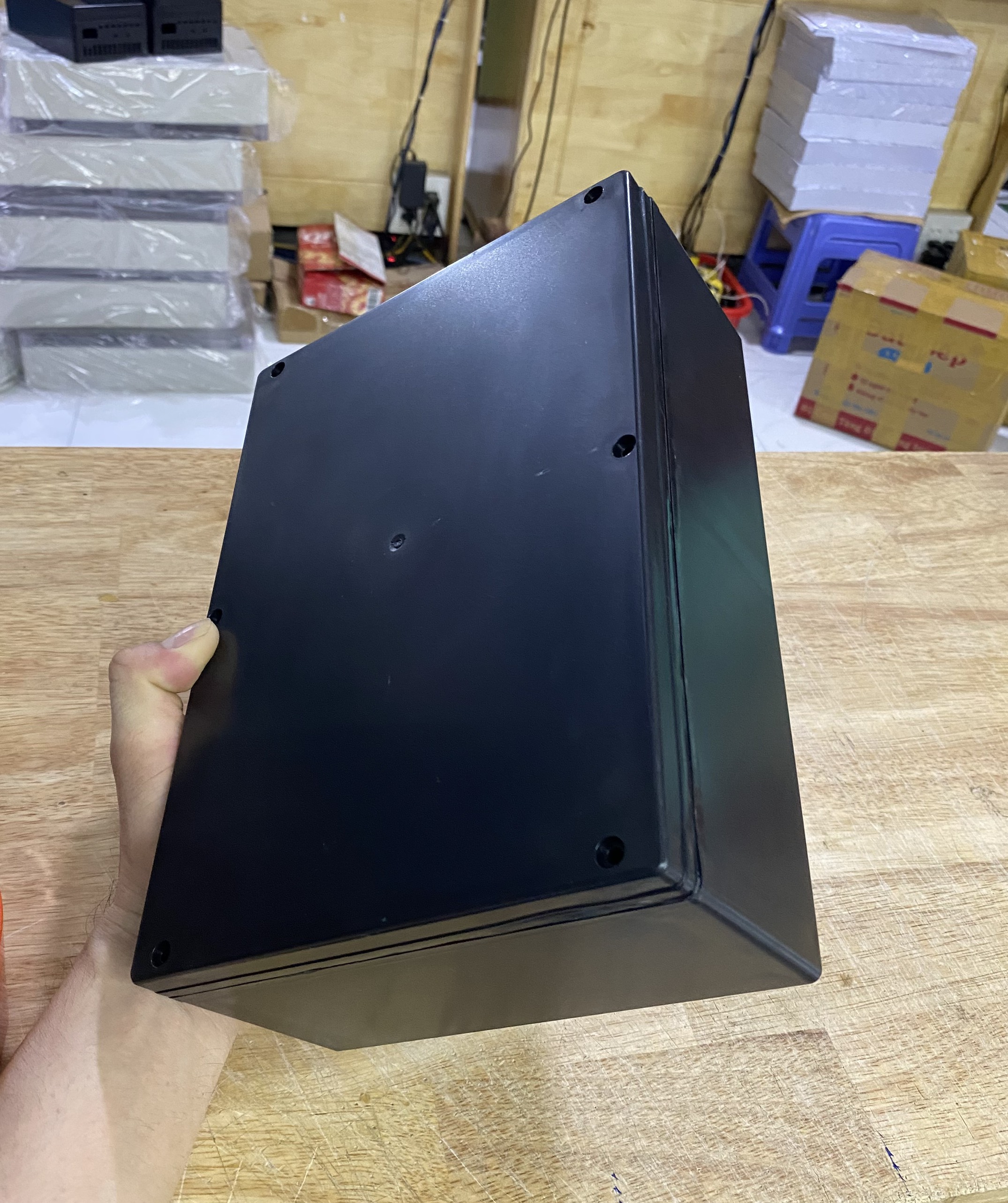 hop nhua abs wanchi 265