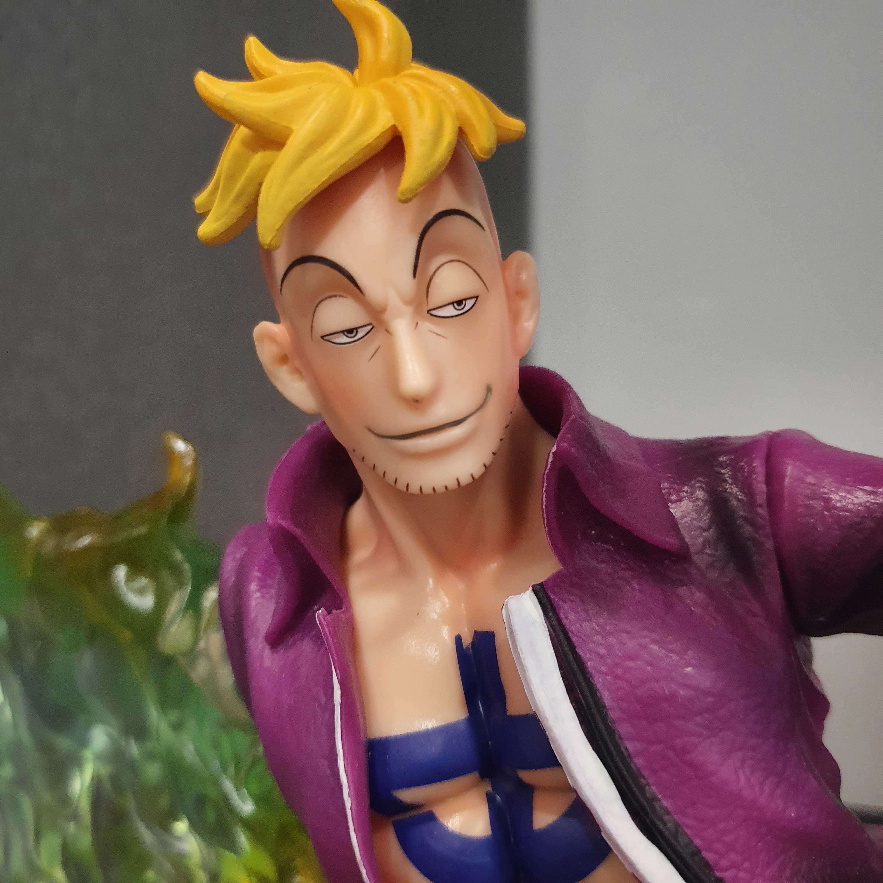 Mô hình Marco 48 cm có LED - One Piece