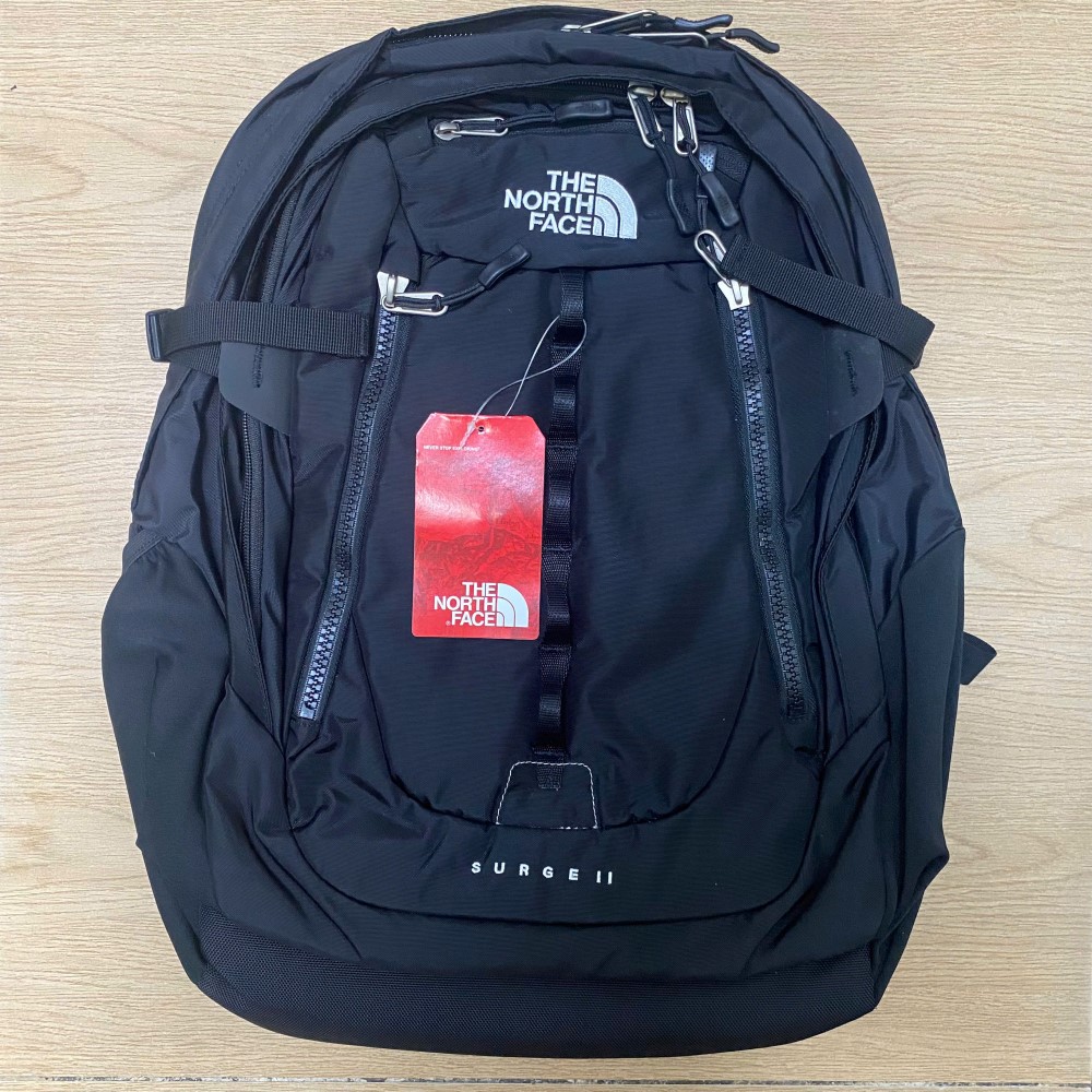 Balo du lịch cỡ lớn The North Face Surge nhiều ngăn rộng rãi để được rất nhiều đồ mang đi du lịch 3 đến 4 ngày, chất liệu vải chống thấm nước, có ngăn laptop 15 inch