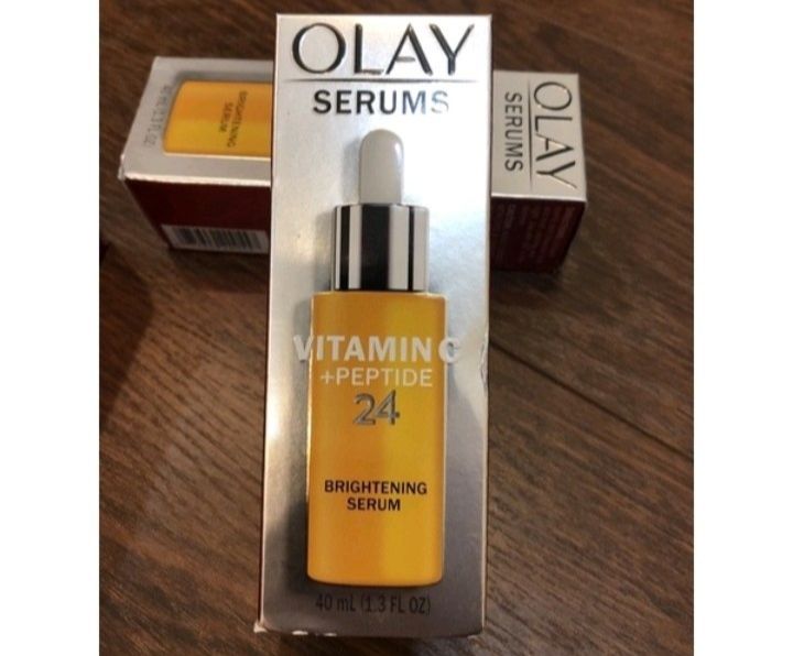 Serum dưỡng da Olay vitamin C peptide 24 hydrating moisturizer