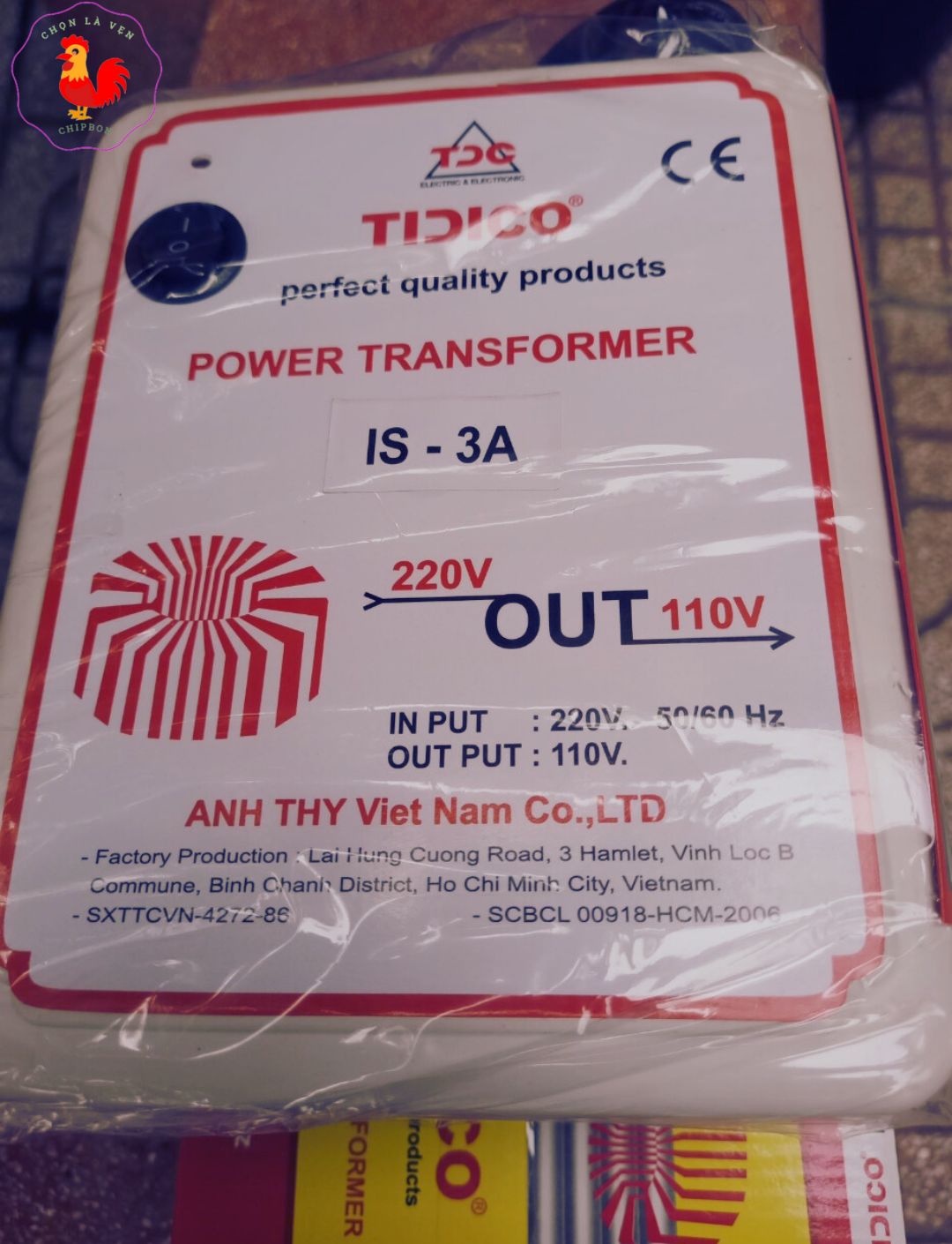 Biến áp 220v ra 110v 3A treo tường