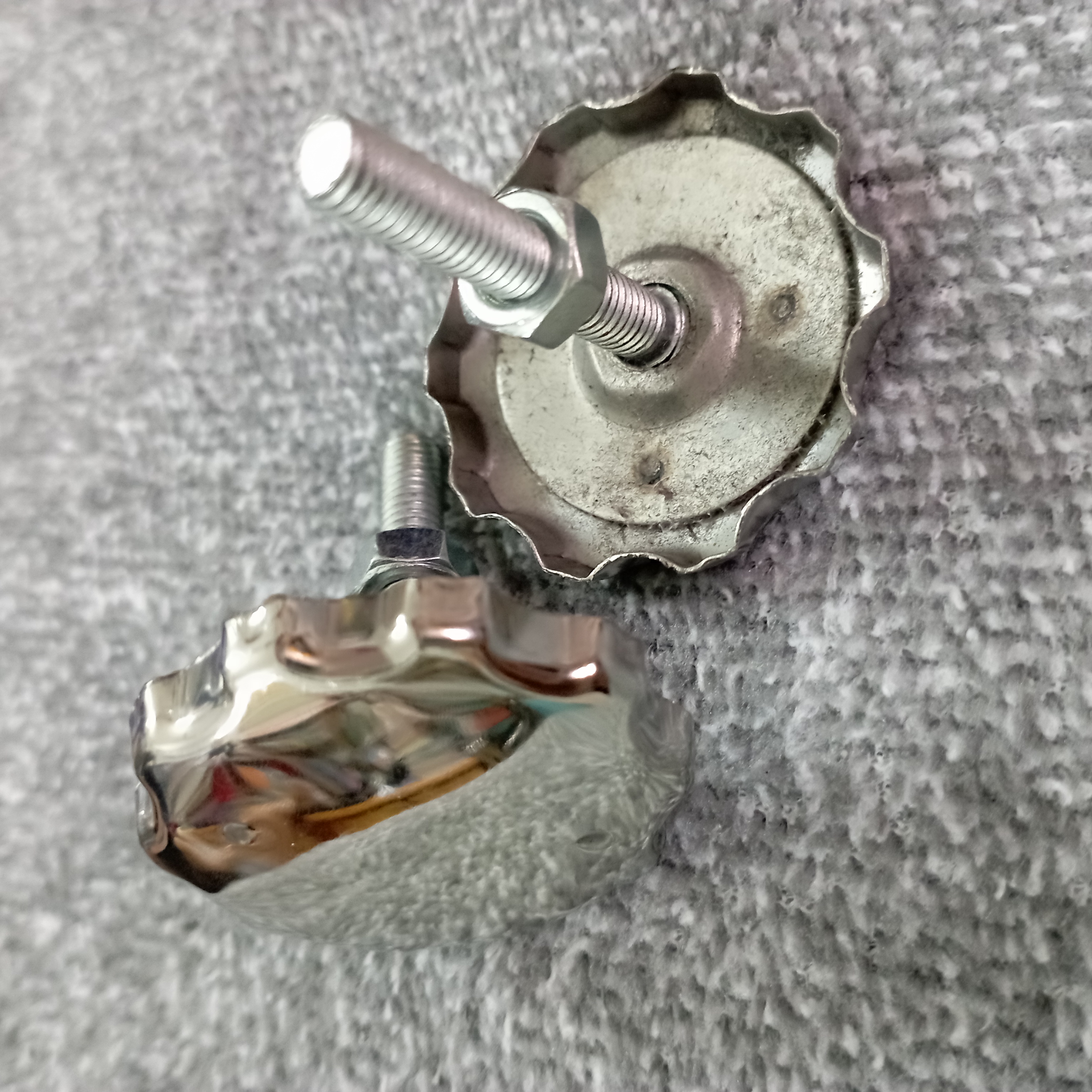 ốc nắp cốp inox xe 67