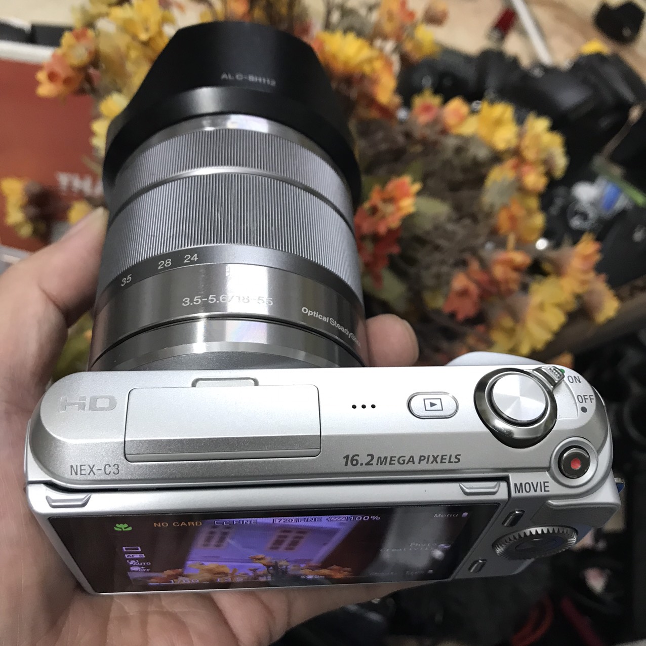 Máy ảnh Sony Nex C3 kèm ống kính 18-55 quay chụp tốt