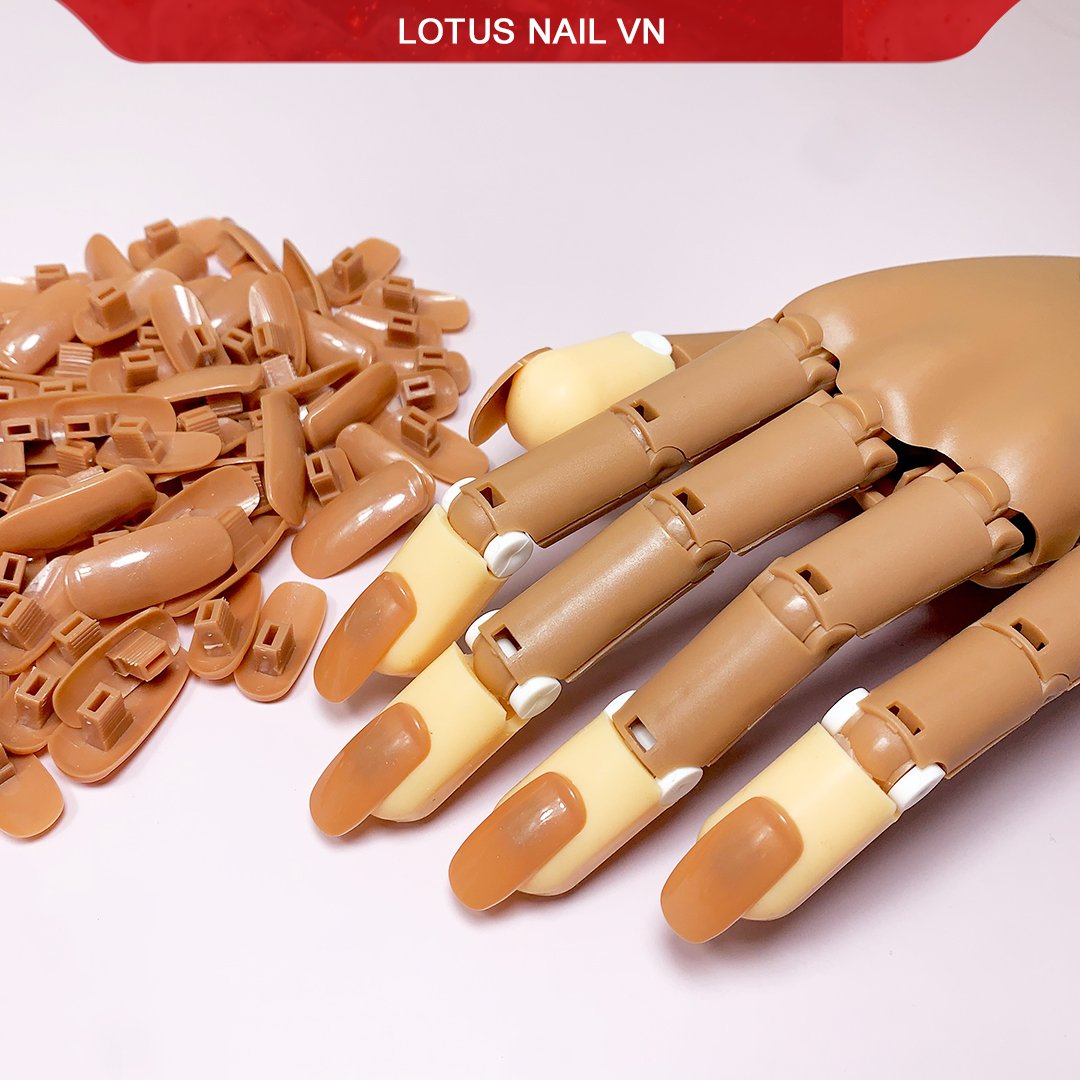 Bàn chân giả làm mẫu nail bằng silicon