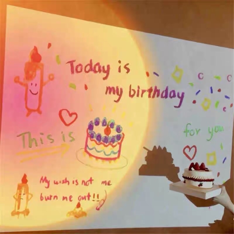 Bạn đang muốn tổ chức một buổi tiệc sinh nhật cho bé nhỏ của mình? Hãy tạo điểm nhấn độc đáo với một chiếc máy chiếu mini phông nền sinh nhật, giúp cho không gian tiệc tươi vui hơn bao giờ hết.