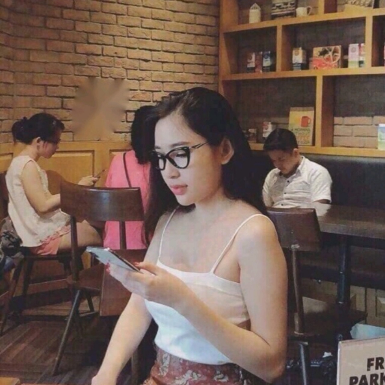 ÁO HAI DÂY NỮ CỰC XING