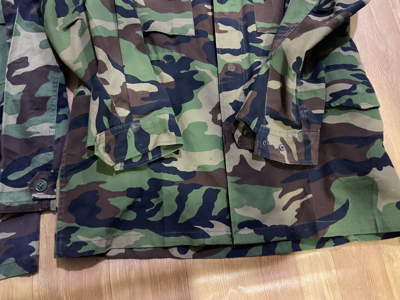COMBOO 2 ÁO LÍNH SALE RẺ 2 CÁI 99K