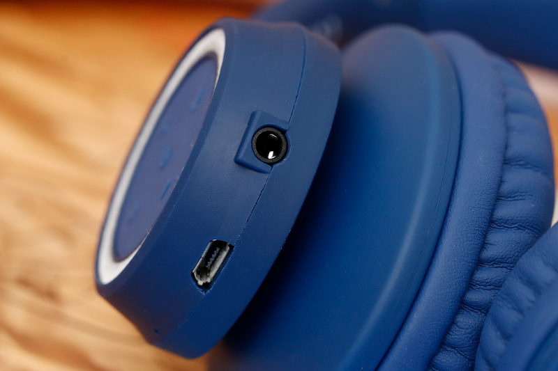 Tai nghe Bluetooth Kanen K9 xanh dương