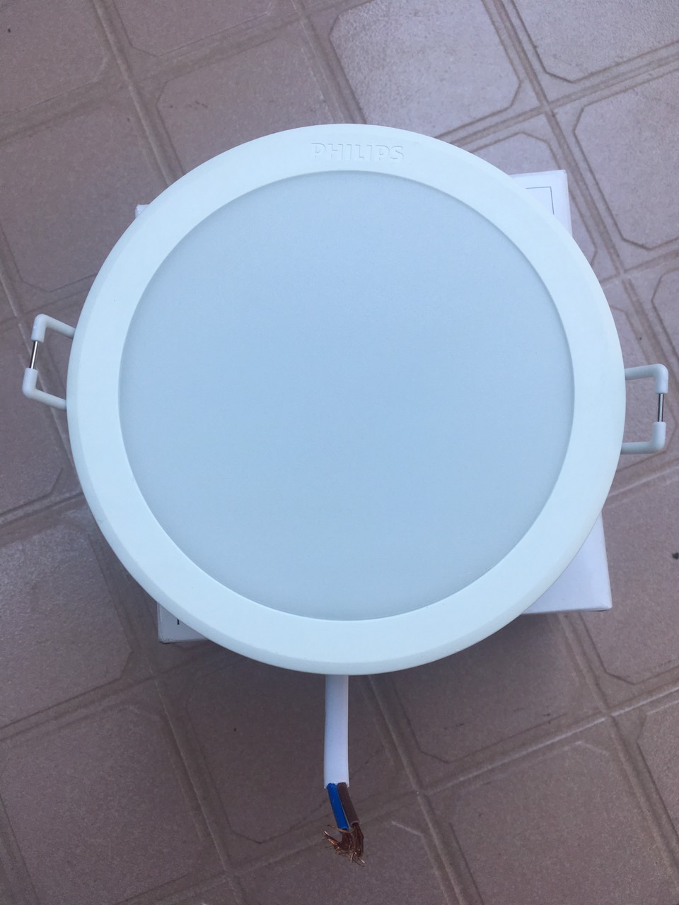 ĐÈN LED ÂM TRẦN 7W 59448 Lỗ cắt 105mm Philip