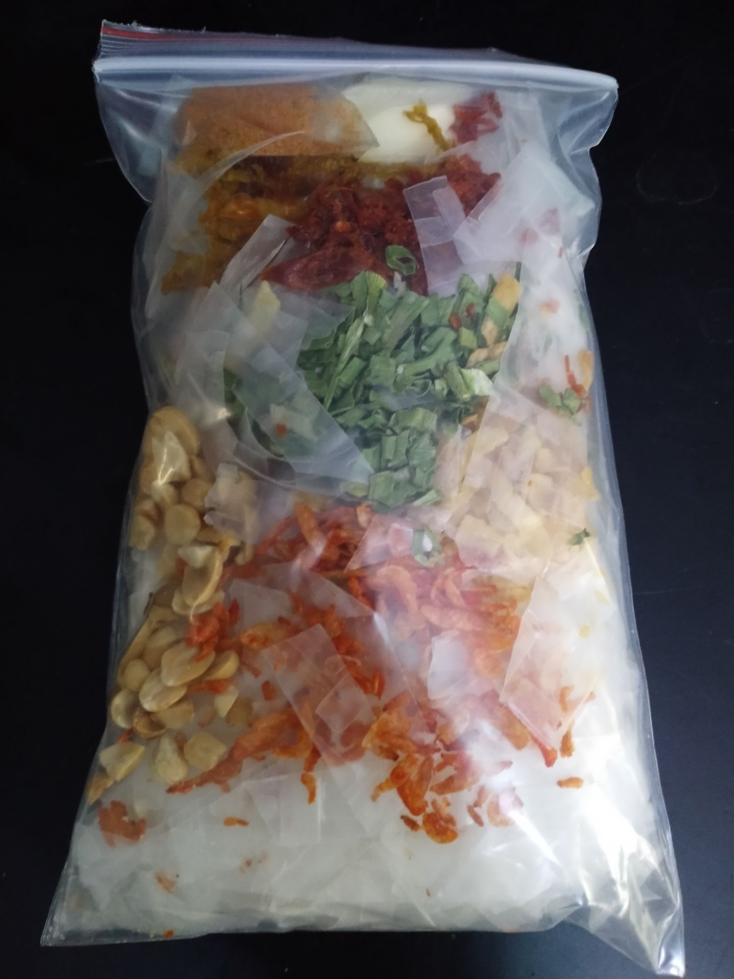1 bịch bánh tráng trộn Nam Bộ