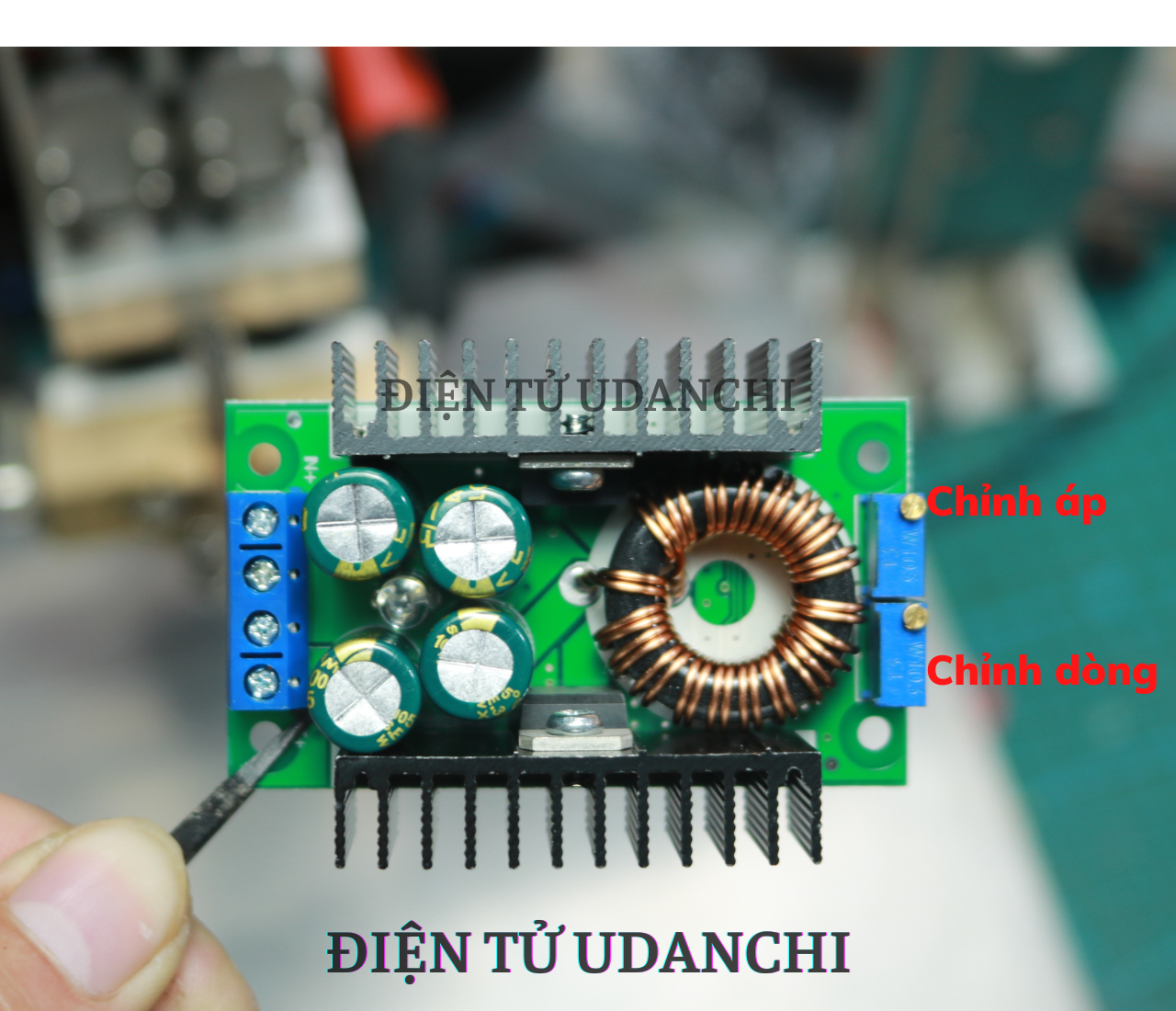 Module hạ áp buck từ 4-38vdc xuống 1.25- 36vdc công suất max 10a 250w