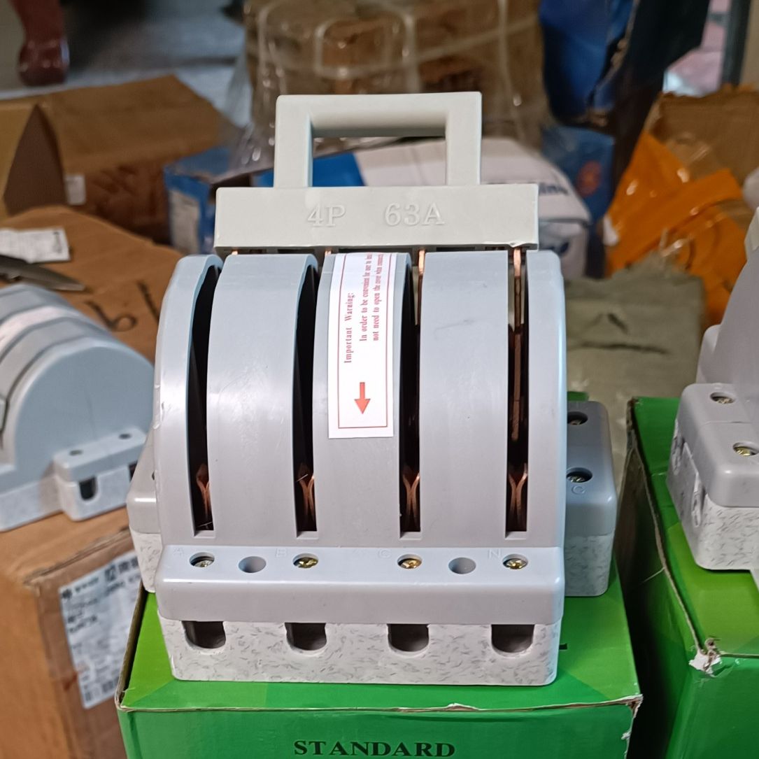 CẦU DAO ĐẢO 3 PHA 4 CỰC 63A và 100A