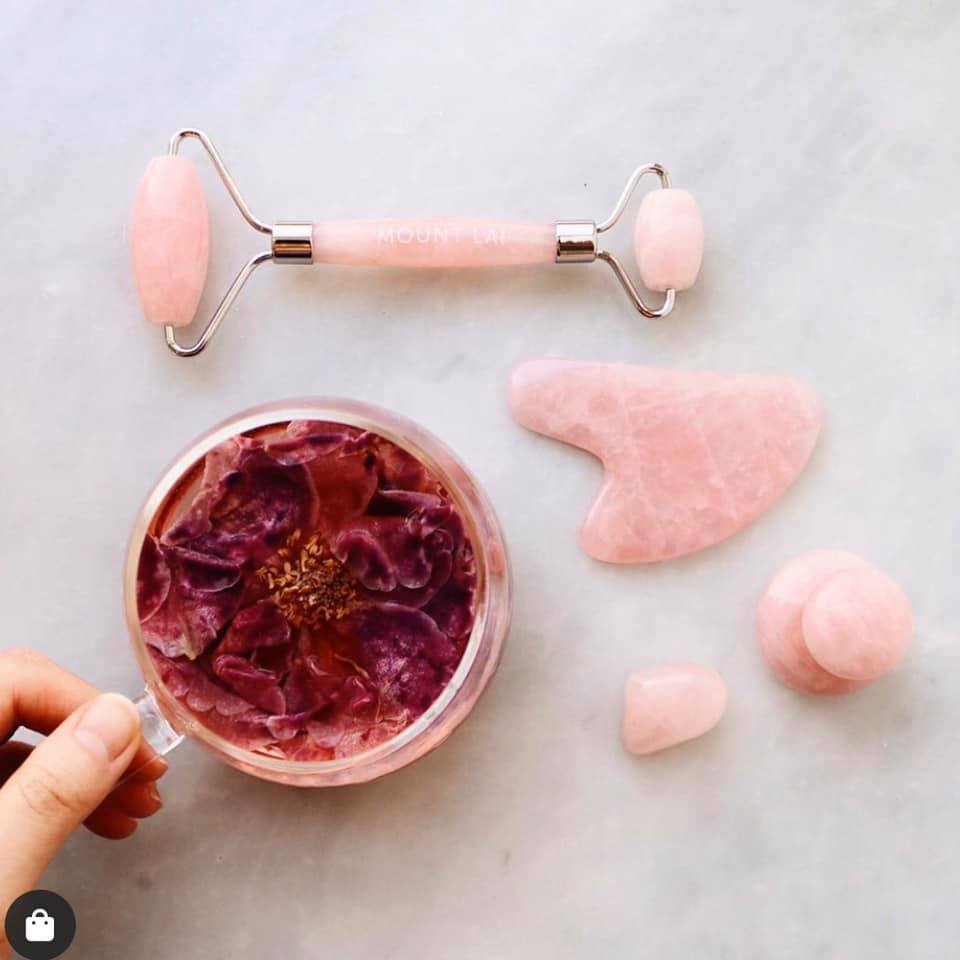 [HCM]Thanh lăn mát xa chăm sóc da mặt Mount Lai Jade Roller Rose Quartz Amethyst