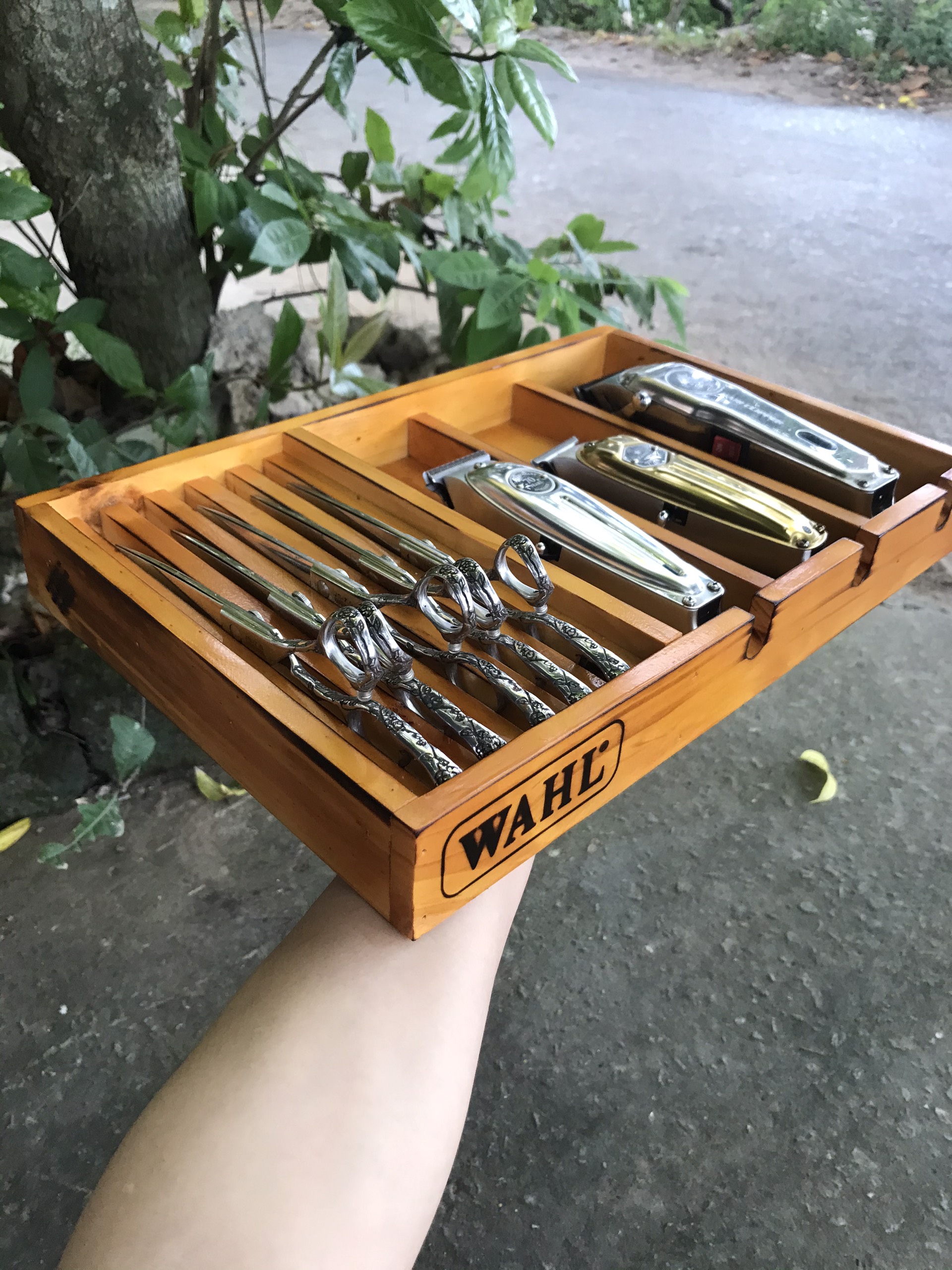 khay gỗ đựng tông đơ