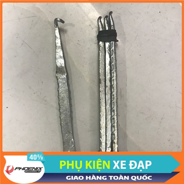 Dụng cụ móc lốp xe đạp