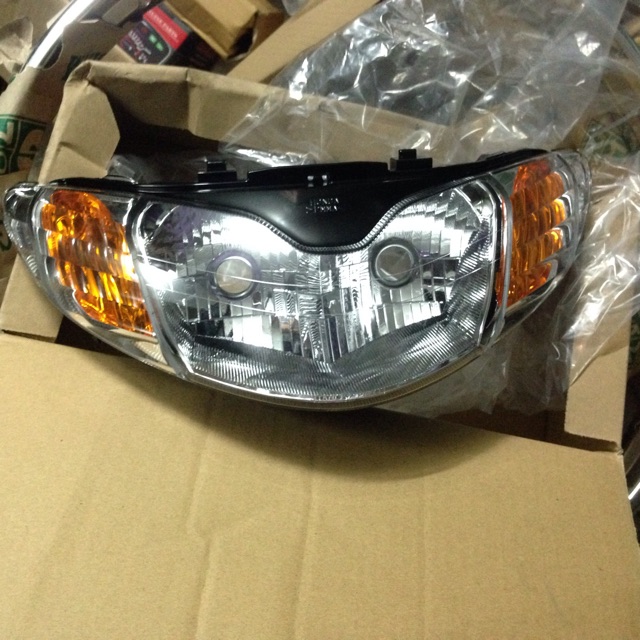Cụm pha đèn future Honda  (choá đèn/ pha đèn chính ) xe máy