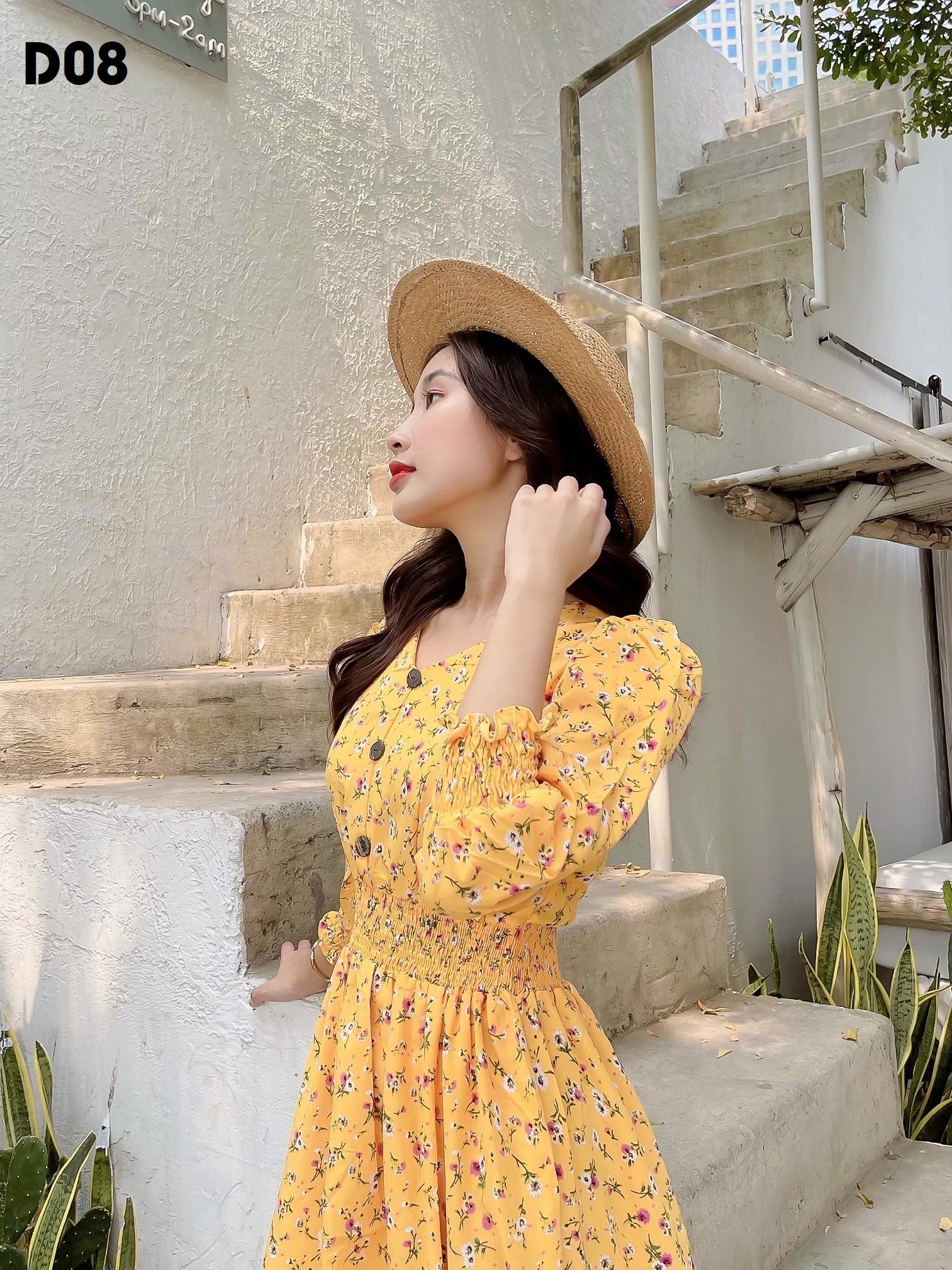 Đầm lụa vàng hoa nhí