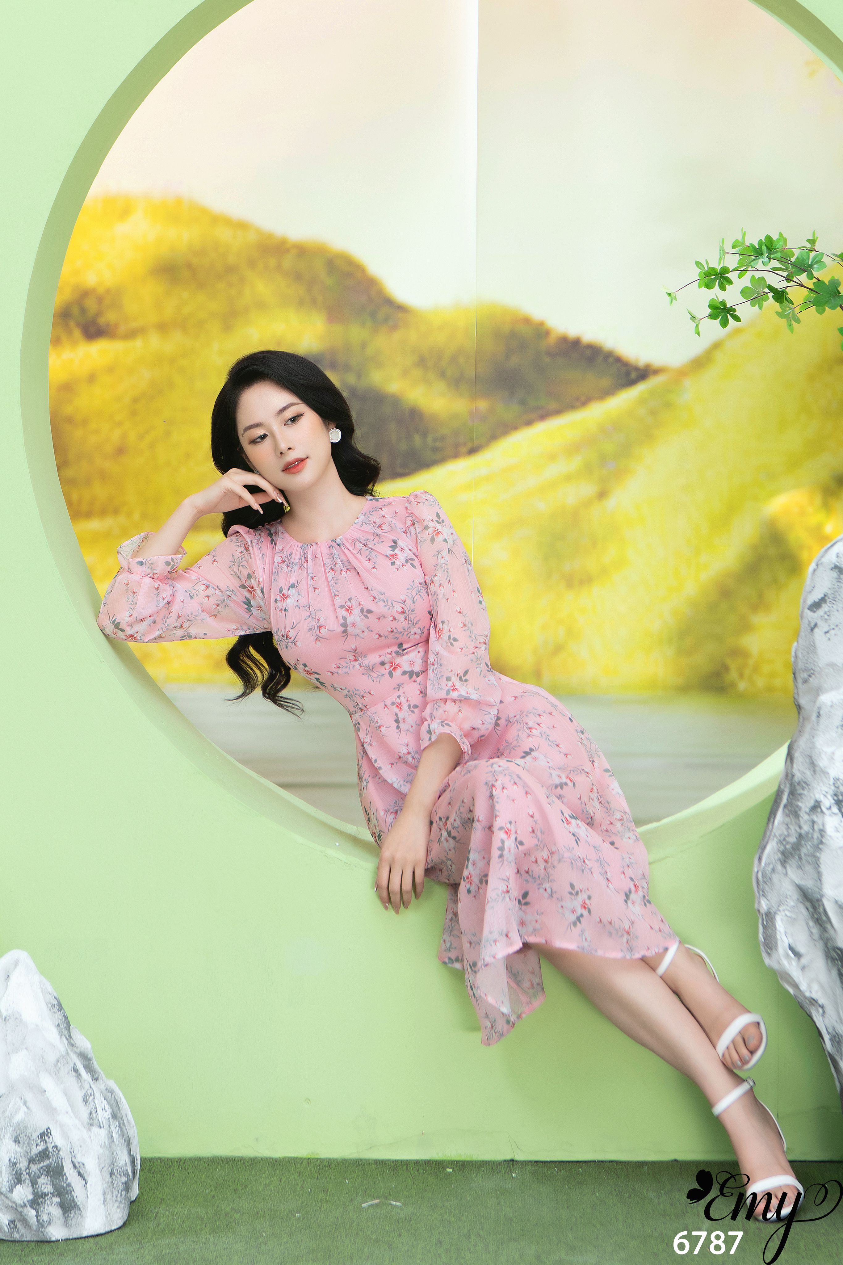 Đầm EMY EM6787 Xoè Midi Dài Tay