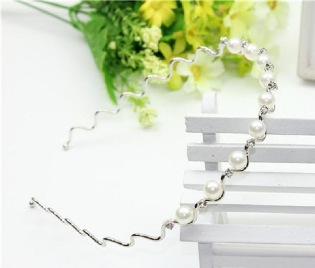 Cài tóc ngọc trai đính đá
