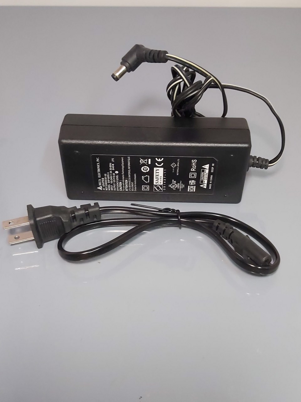 Adapter DC12v5a nguồn vào 220v