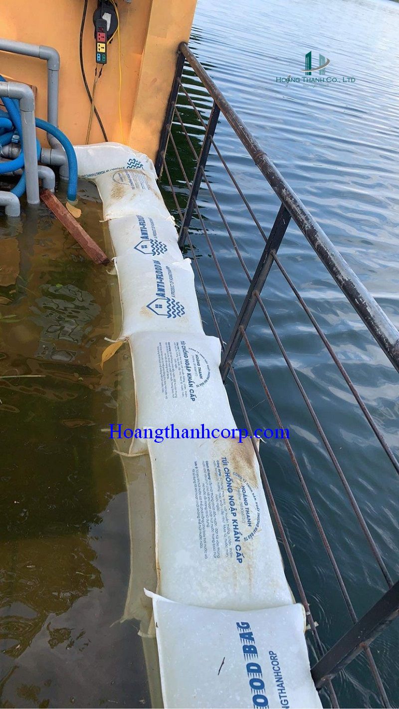 5 Túi/Bao hút nước chống ngập chống lũ khẩn cấp (kích thước 40 x 60 cm)